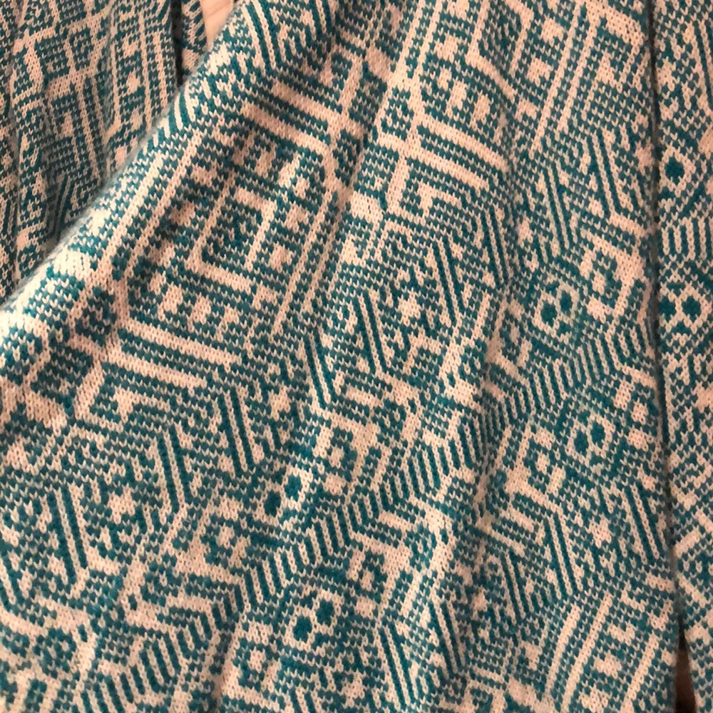 Cardigan - Picture 2 of 4